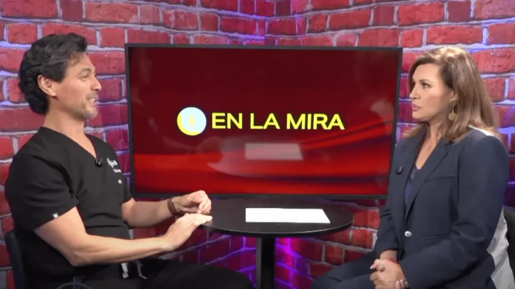 Dr. Carlos Montoya at En La Mira Podcast - Cataratas
